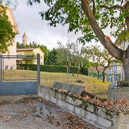 Pleasant Apartment With Courtyard Saludecio Экстерьер фото