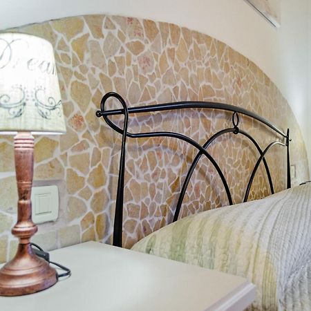 Pleasant Apartment With Courtyard Saludecio Экстерьер фото