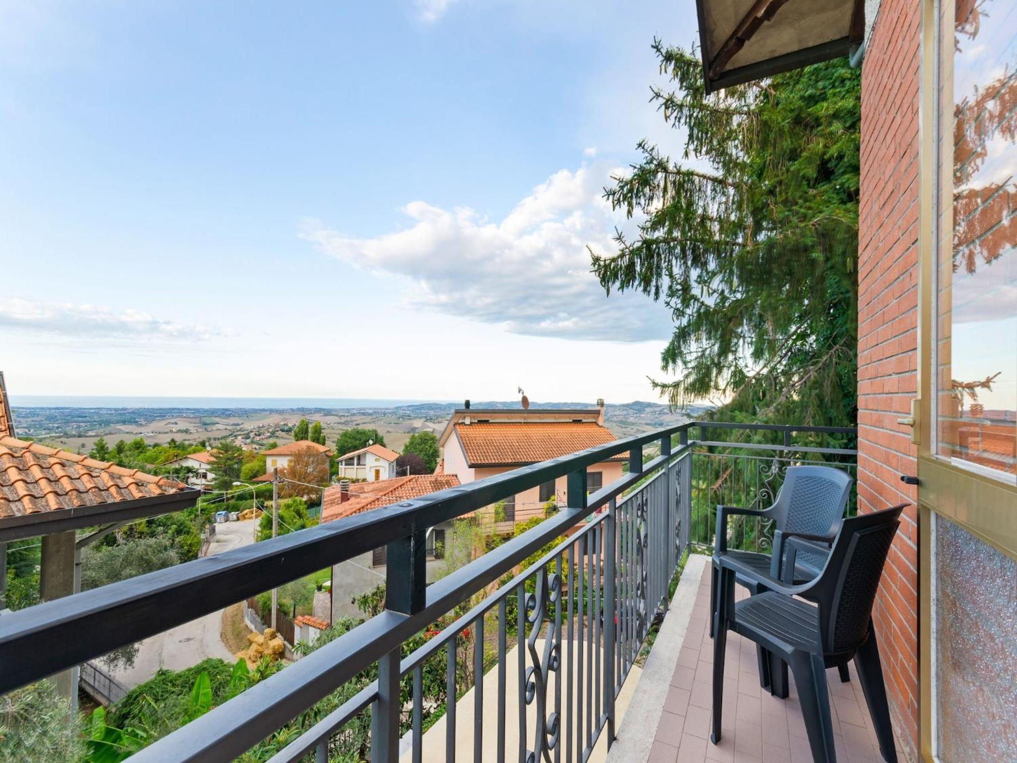 Pleasant Apartment With Courtyard Saludecio Экстерьер фото