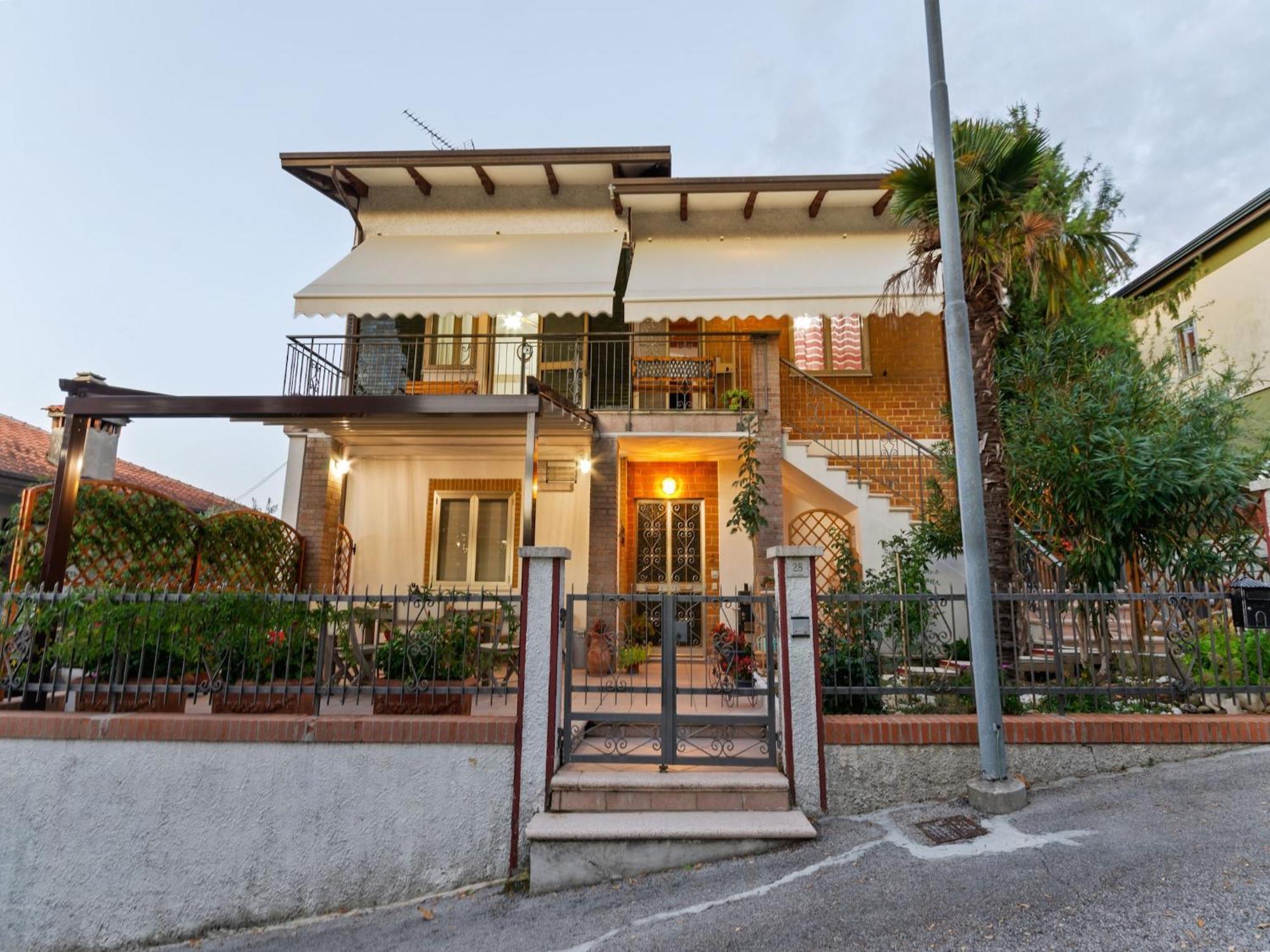 Pleasant Apartment With Courtyard Saludecio Экстерьер фото