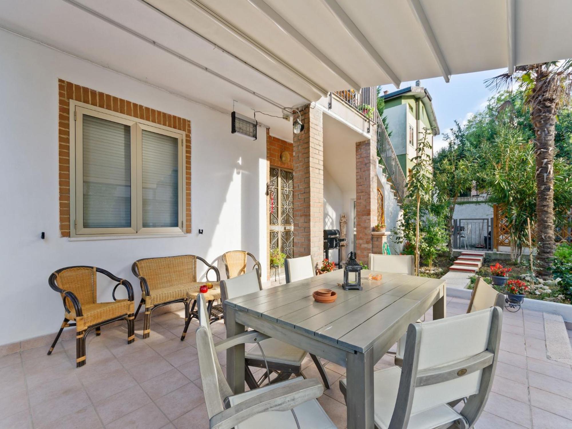 Pleasant Apartment With Courtyard Saludecio Экстерьер фото